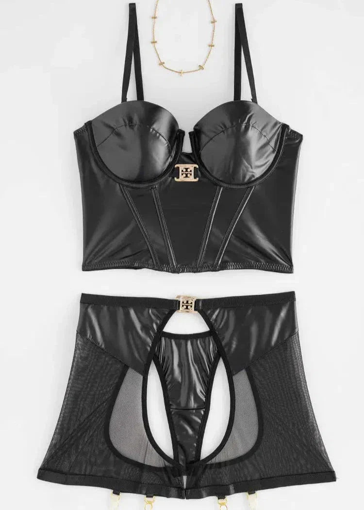 Bella Lingerie De Couro